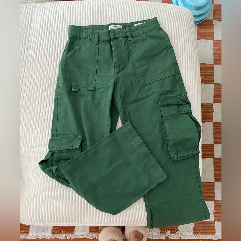 Cotton On green cargo jeans
